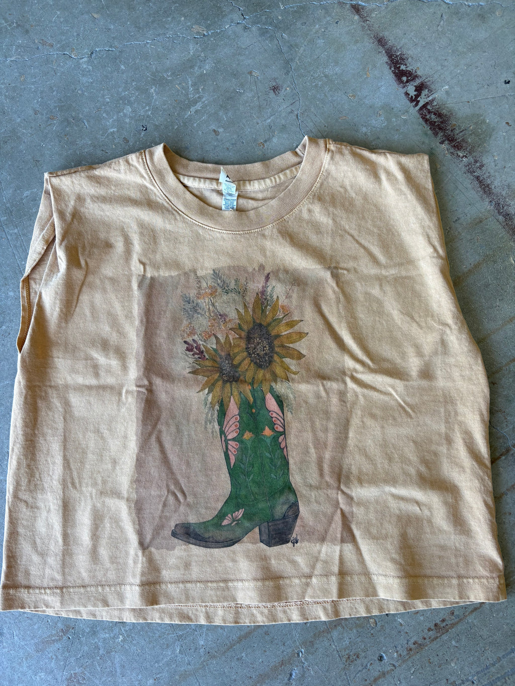 Kick Up Daisies Tank