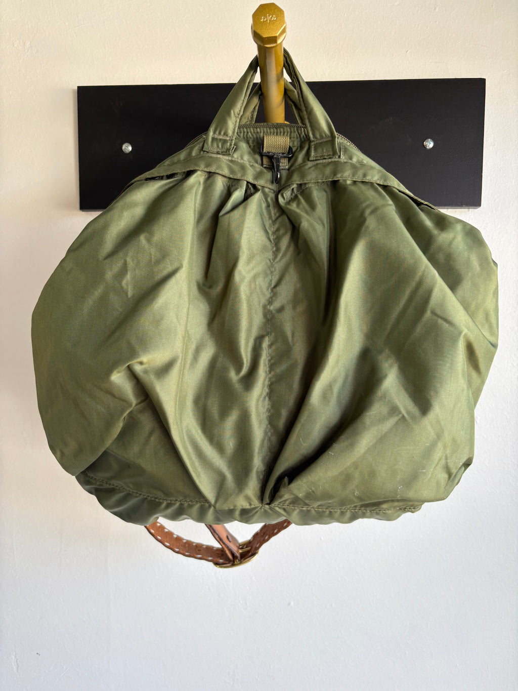AG Eagle Chain Bag