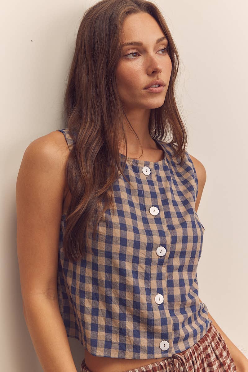 Regina  Sleeveless Button-Down Top