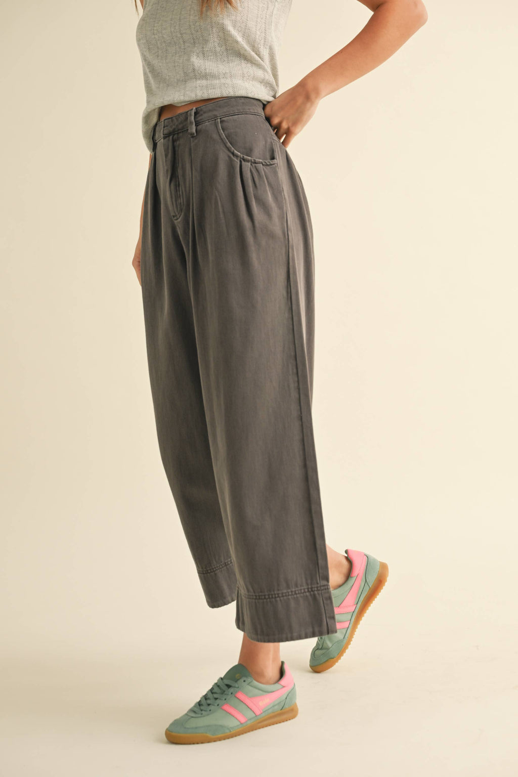 Lucy Pleated Waist Pants