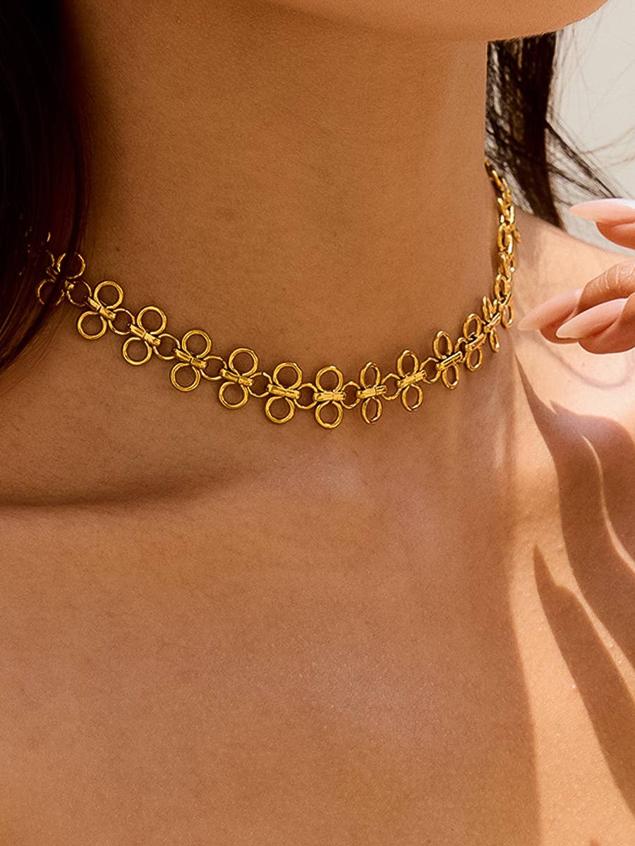 Patterned Choker