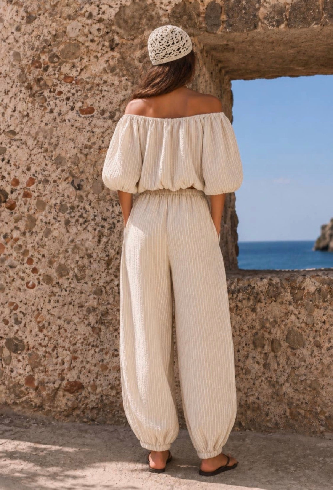 Island Puff Top