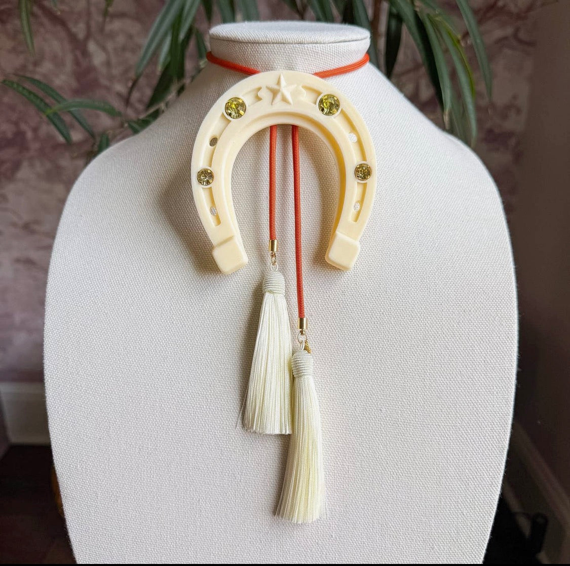 Lucky Horseshoe Bolo Ivory, Orange & Ivory