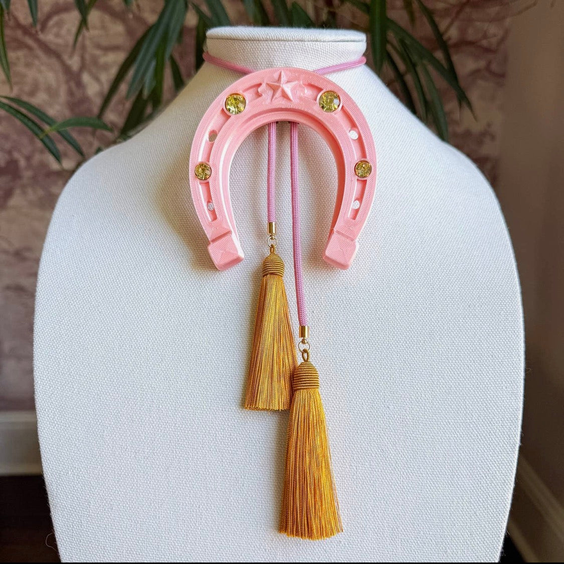 Lucky Horseshoe Bolo Sugar Pink, Bubblegum Pink & Golden Yellow