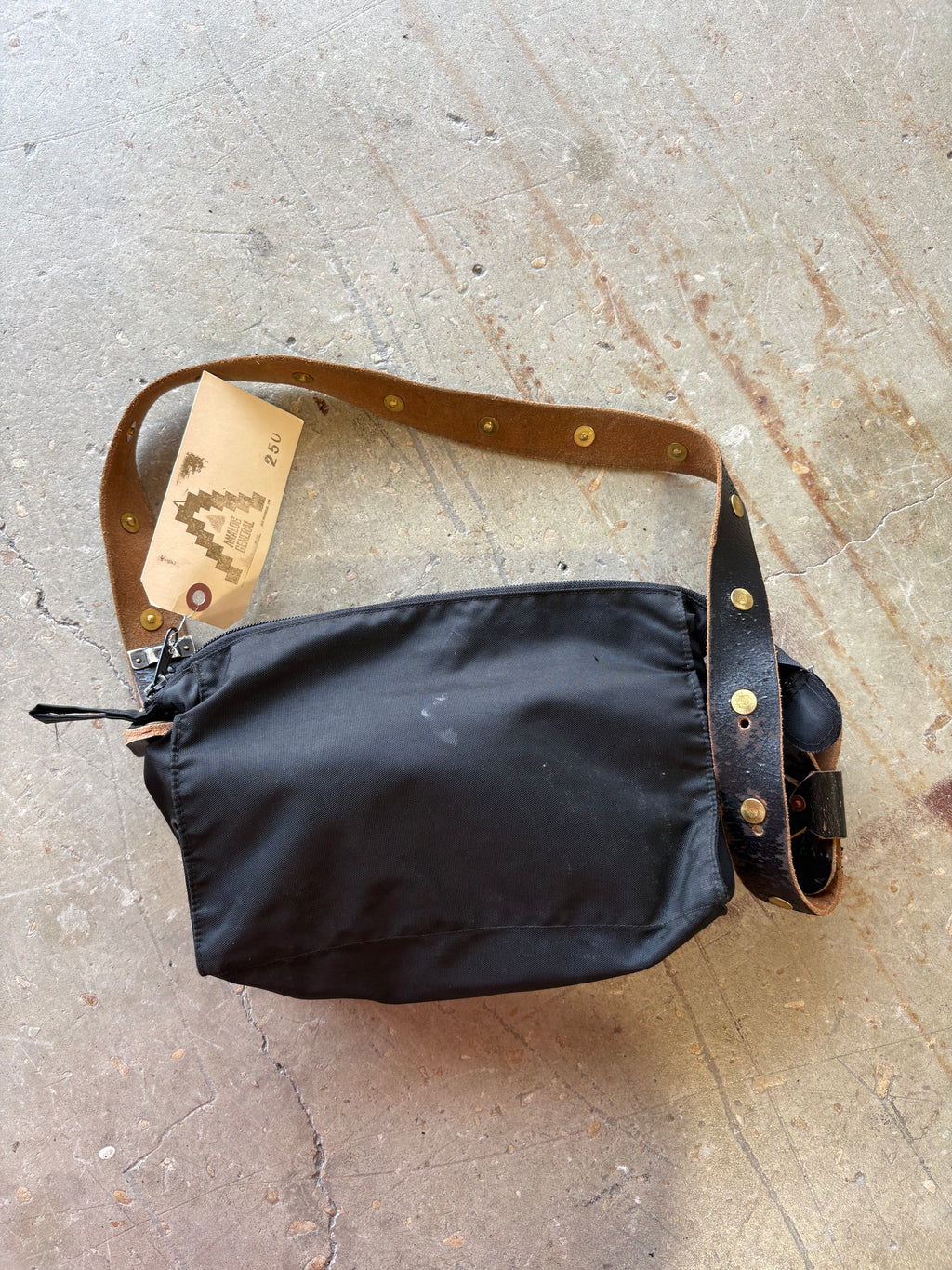 AG Gold V Bag